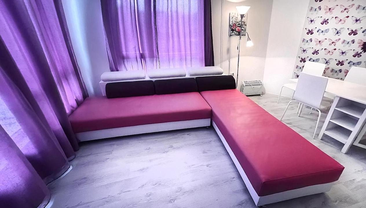 Private Apartment With Parking And Pool Bałczik Zewnętrze zdjęcie