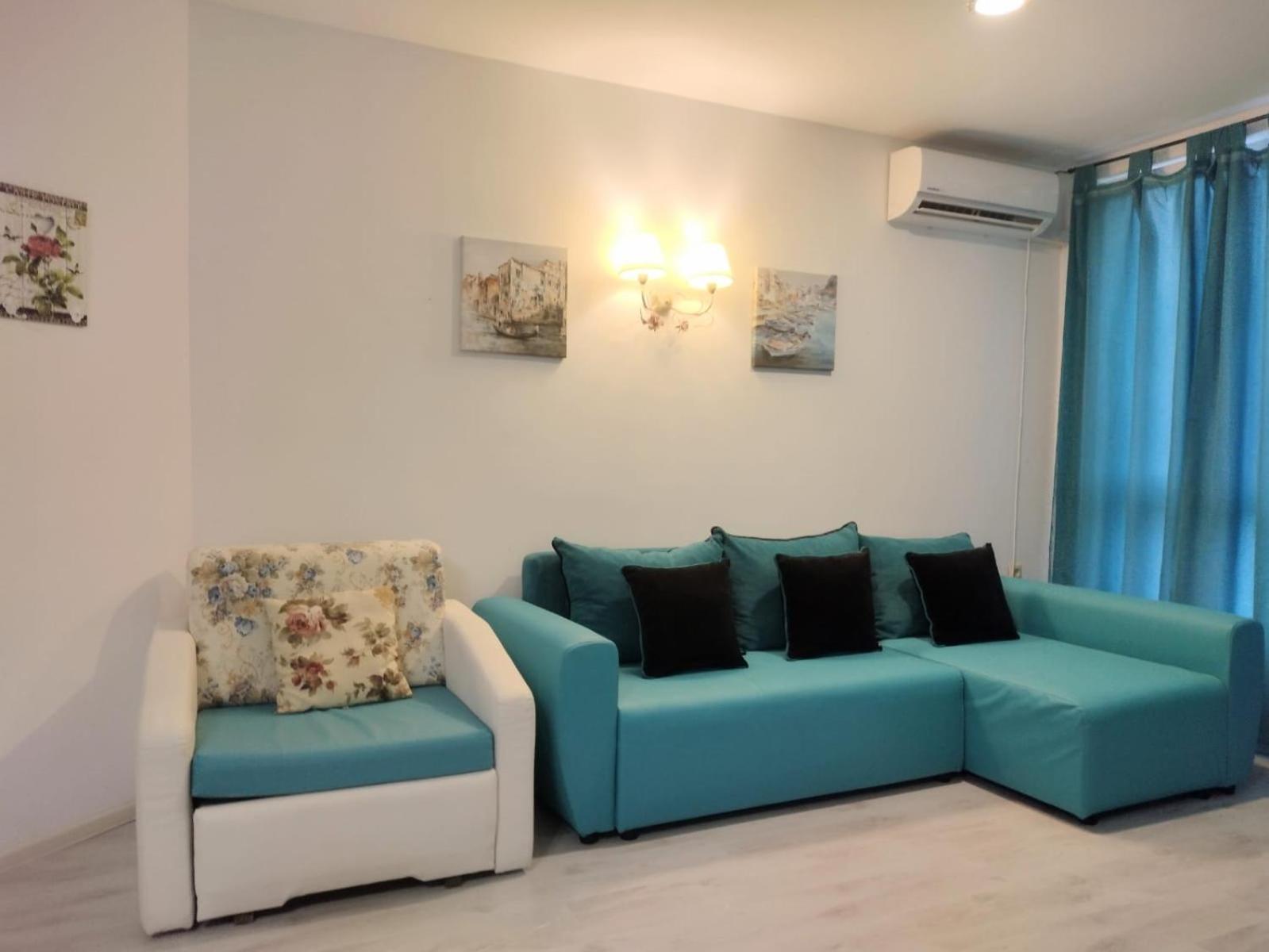 Private Apartment With Parking And Pool Bałczik Zewnętrze zdjęcie