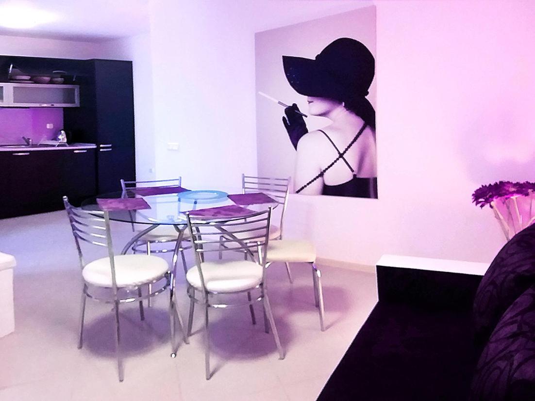 Private Apartment With Parking And Pool Bałczik Zewnętrze zdjęcie