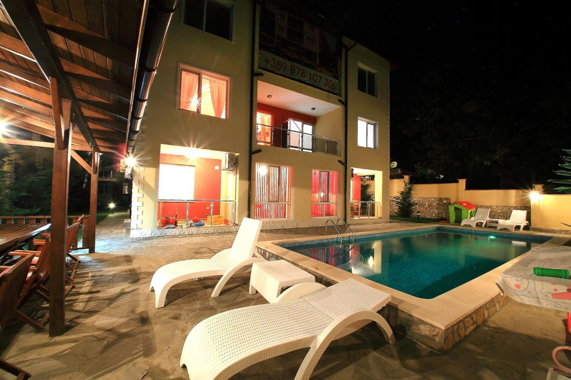 Private Apartment With Parking And Pool Bałczik Zewnętrze zdjęcie