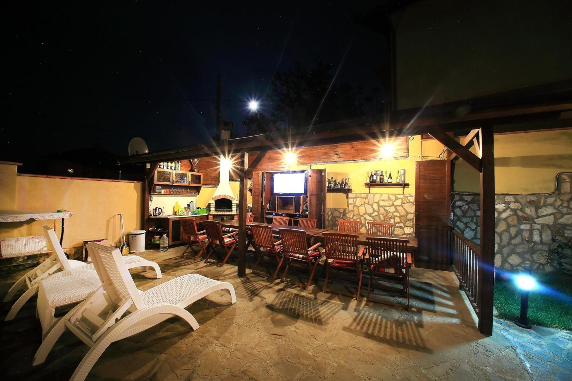 Private Apartment With Parking And Pool Bałczik Zewnętrze zdjęcie